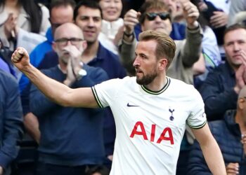 Bayern Munich persistent in pursuit of Harry Kane despite Tottenham’s resistance